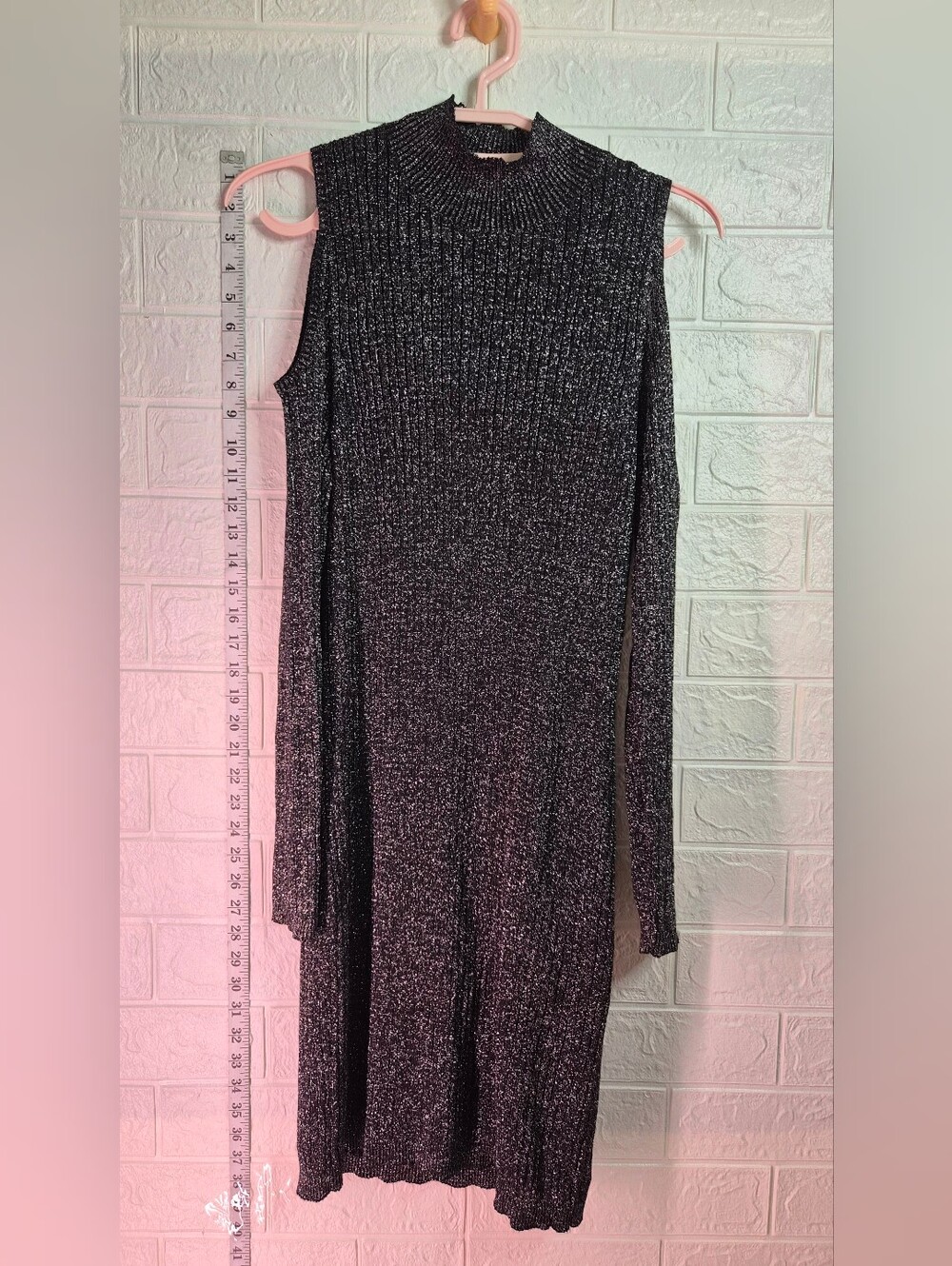 Xhiliration Womens Size M Black Silver Metallic Sparkle Cold ShouldersDressLined